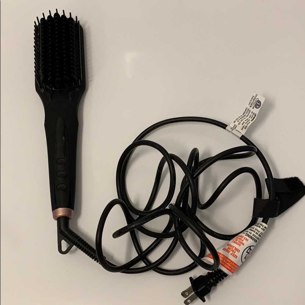 Amika Polished Perfection Straightening Brush